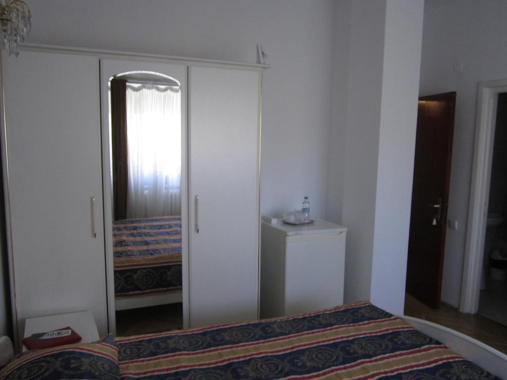 Pensiunea Helvetia Bucarest Chambre photo