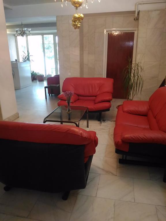 Pensiunea Helvetia Bucarest Extérieur photo